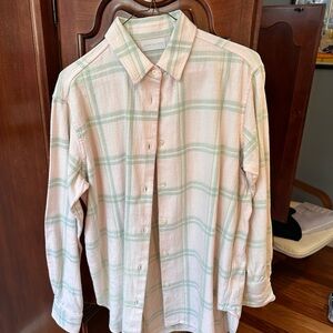 John Elliott women button down. So cozy. Not worn. Nice flannel material.